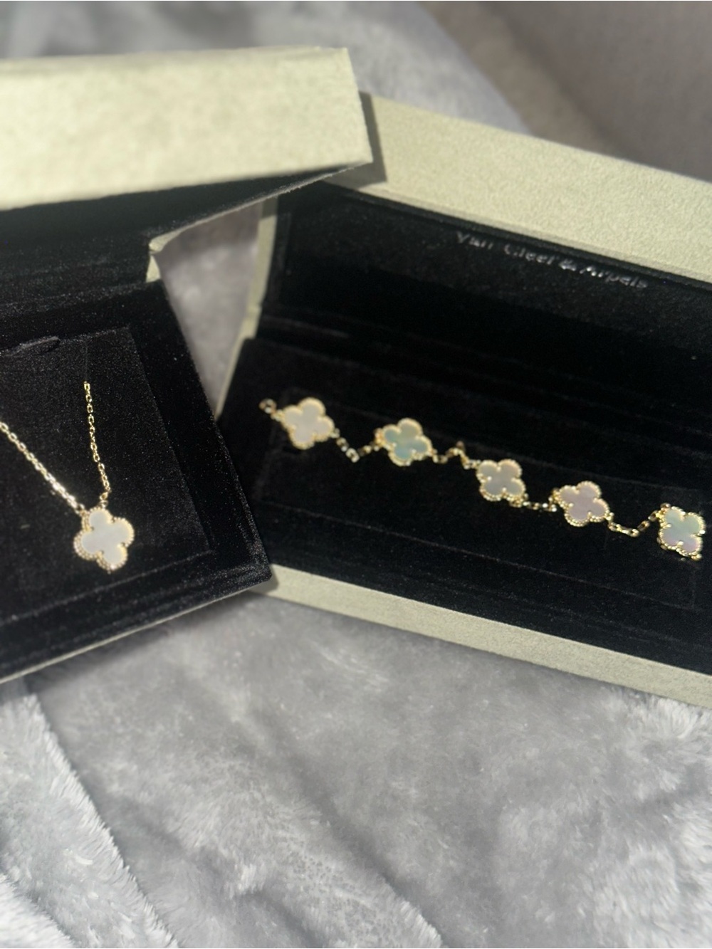 Gold Clover Pendant Necklace and Bracelet Set with White Mother-of-Pearl